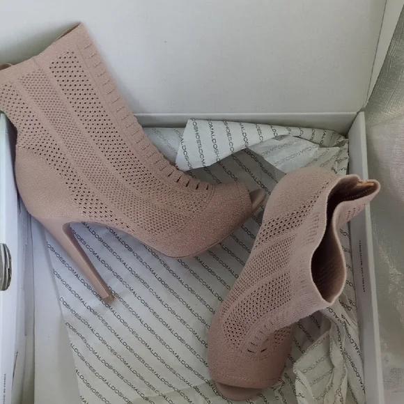 Aldo Peep Toe, Stretchy Knit Ankle Bootie Lt Pink - Picture 1 of 6